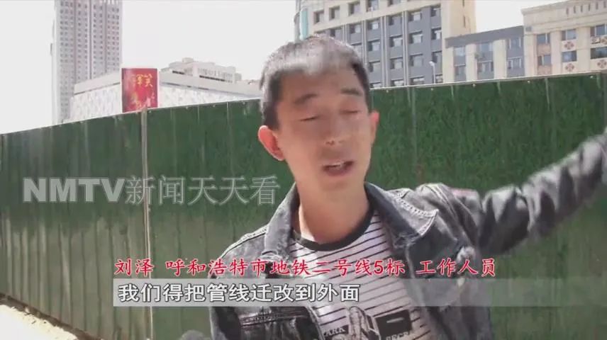 DƬ